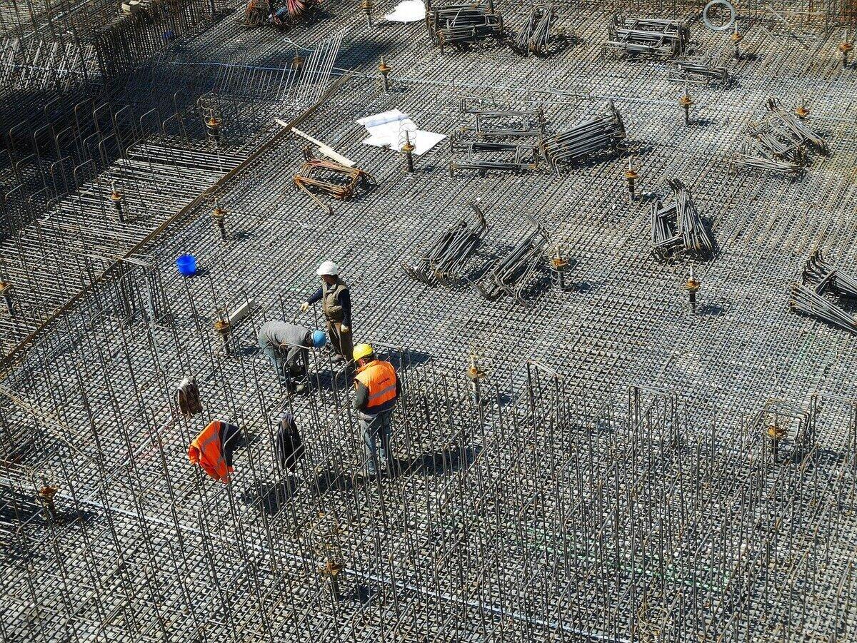 People on the construction site