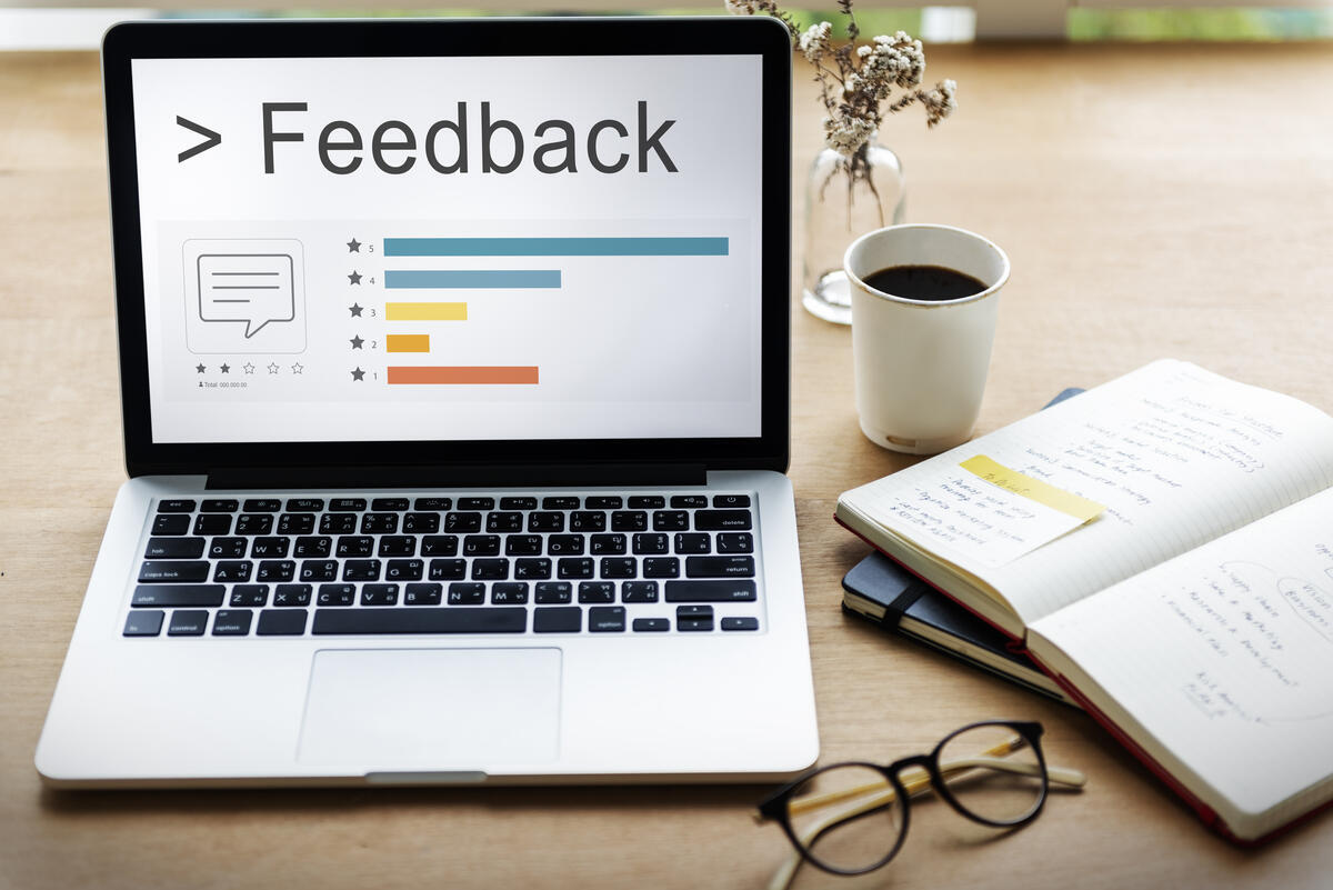 Laptop with Feedback Screen