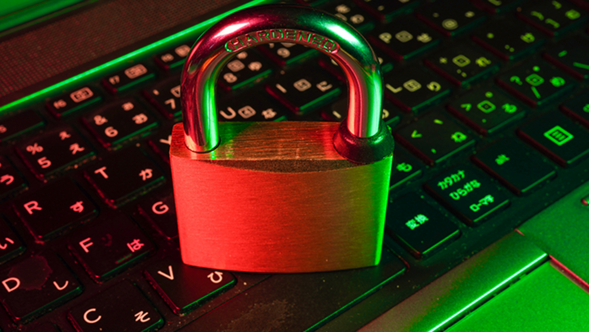 Photo with a padlock on a keyboard
